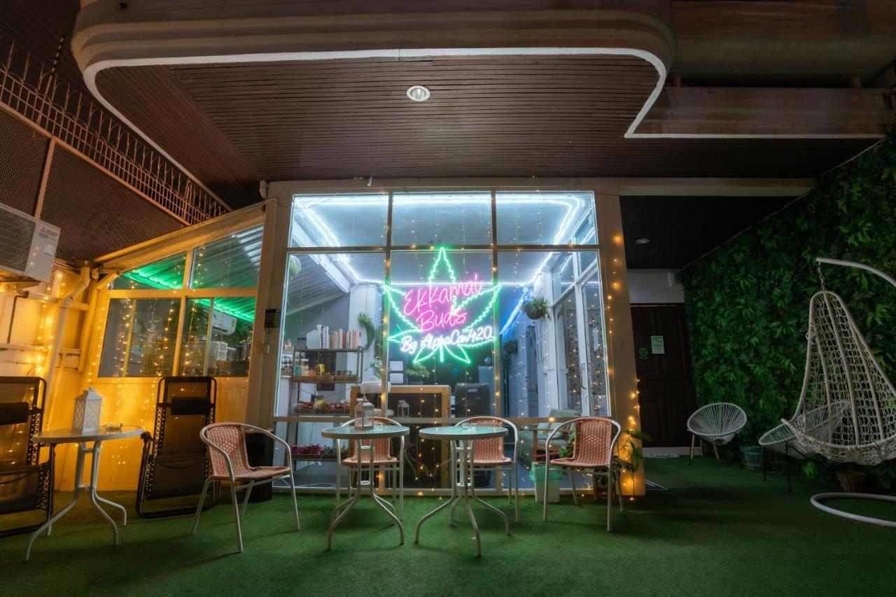 420 Hostel - Ekkamai Buds & Beds Bangkok Zewnętrze zdjęcie